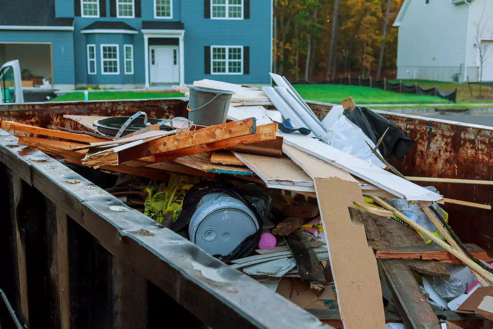 Maximizing Efficiency and Space: Guide to Residential Dumpster Rental